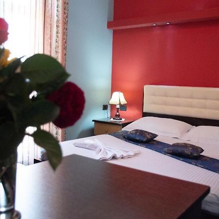 Alvero Hotel Permet Ngoại thất bức ảnh
