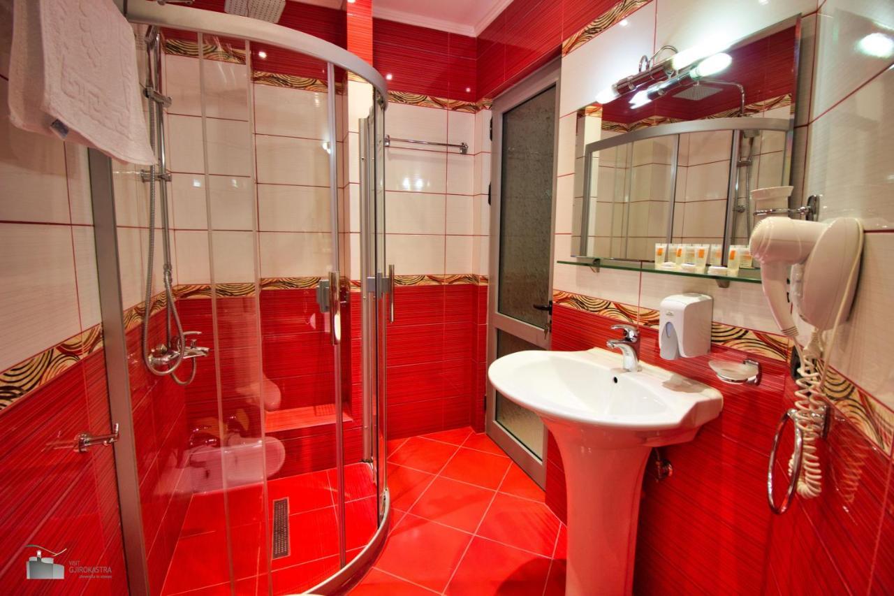 Alvero Hotel Permet Ngoại thất bức ảnh