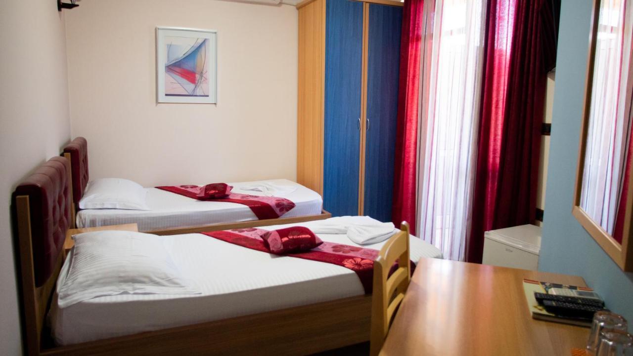 Alvero Hotel Permet Ngoại thất bức ảnh