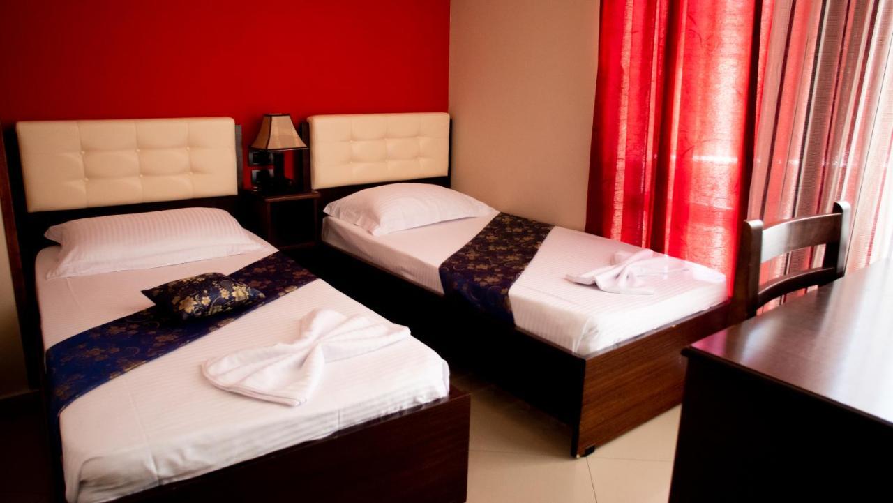 Alvero Hotel Permet Ngoại thất bức ảnh