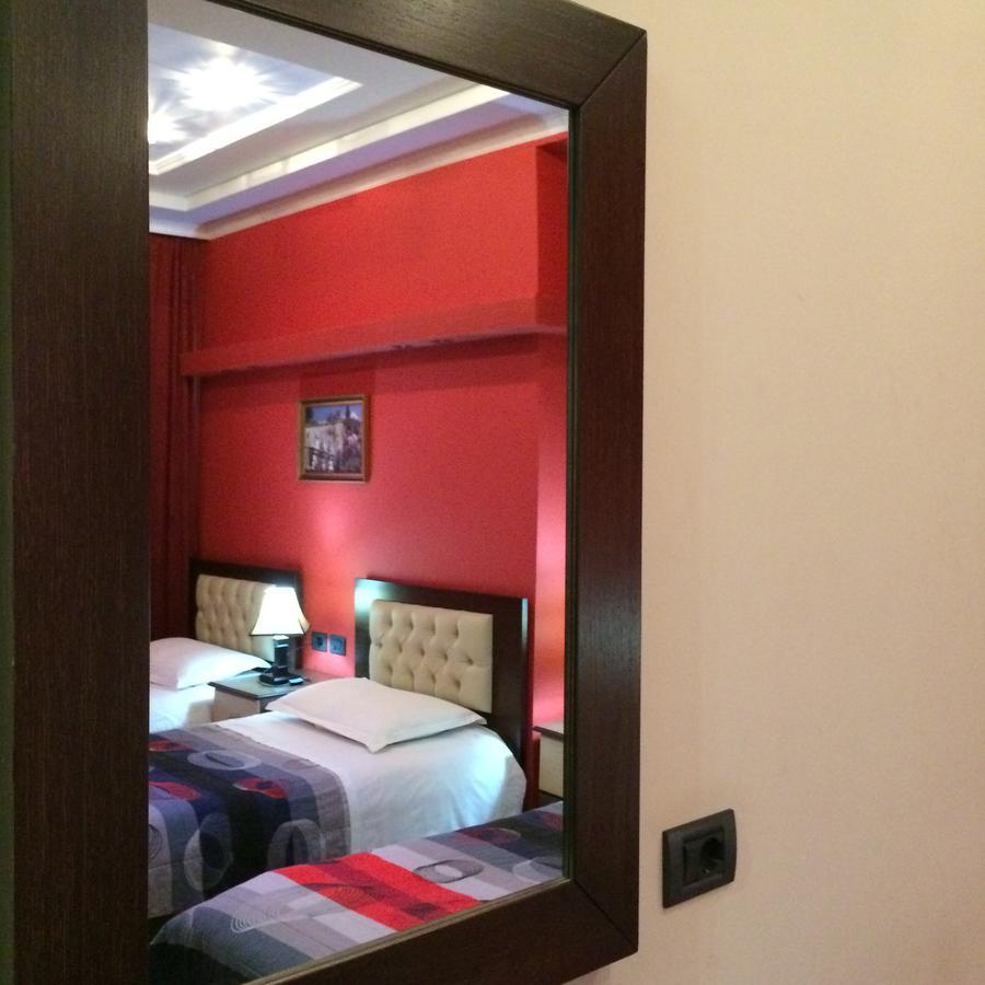 Alvero Hotel Permet Ngoại thất bức ảnh
